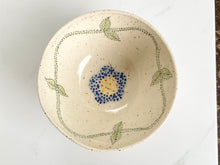 Load image into Gallery viewer, Handmade handpainted pottery bowl