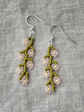 Load image into Gallery viewer, Handmade beaded earrings